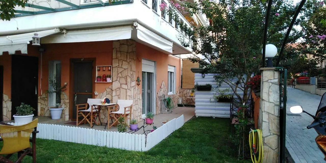 The House At The Pines Apartment Salonic